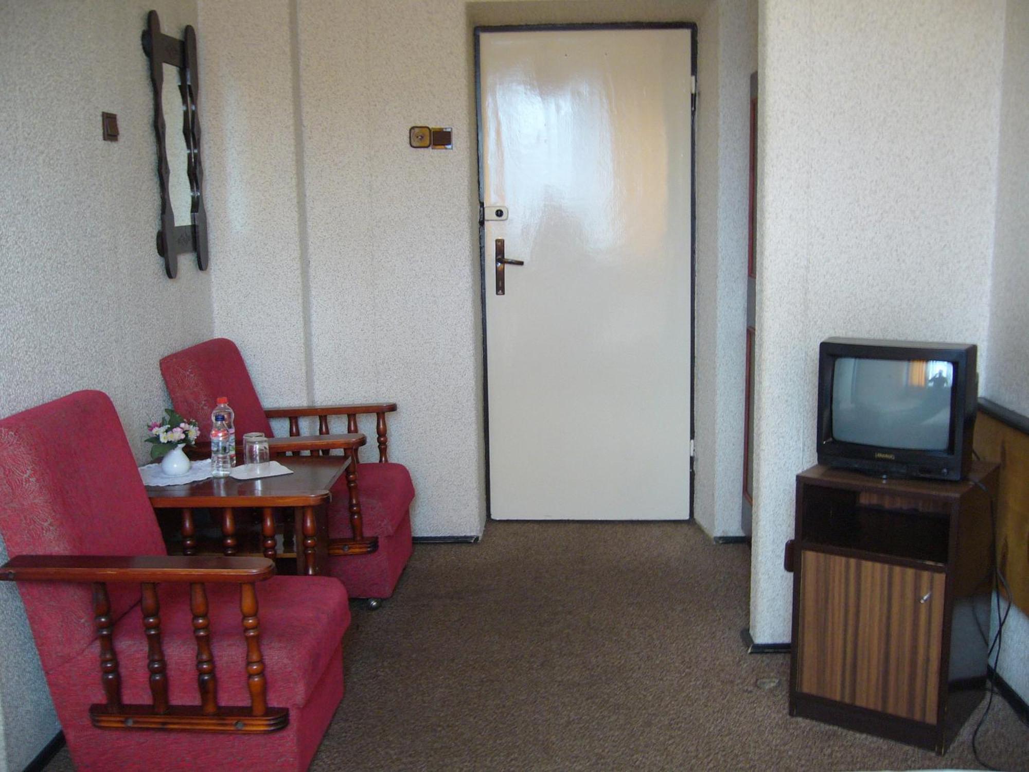 Karet Obiekt Hotelowy Skoczów Екстериор снимка
