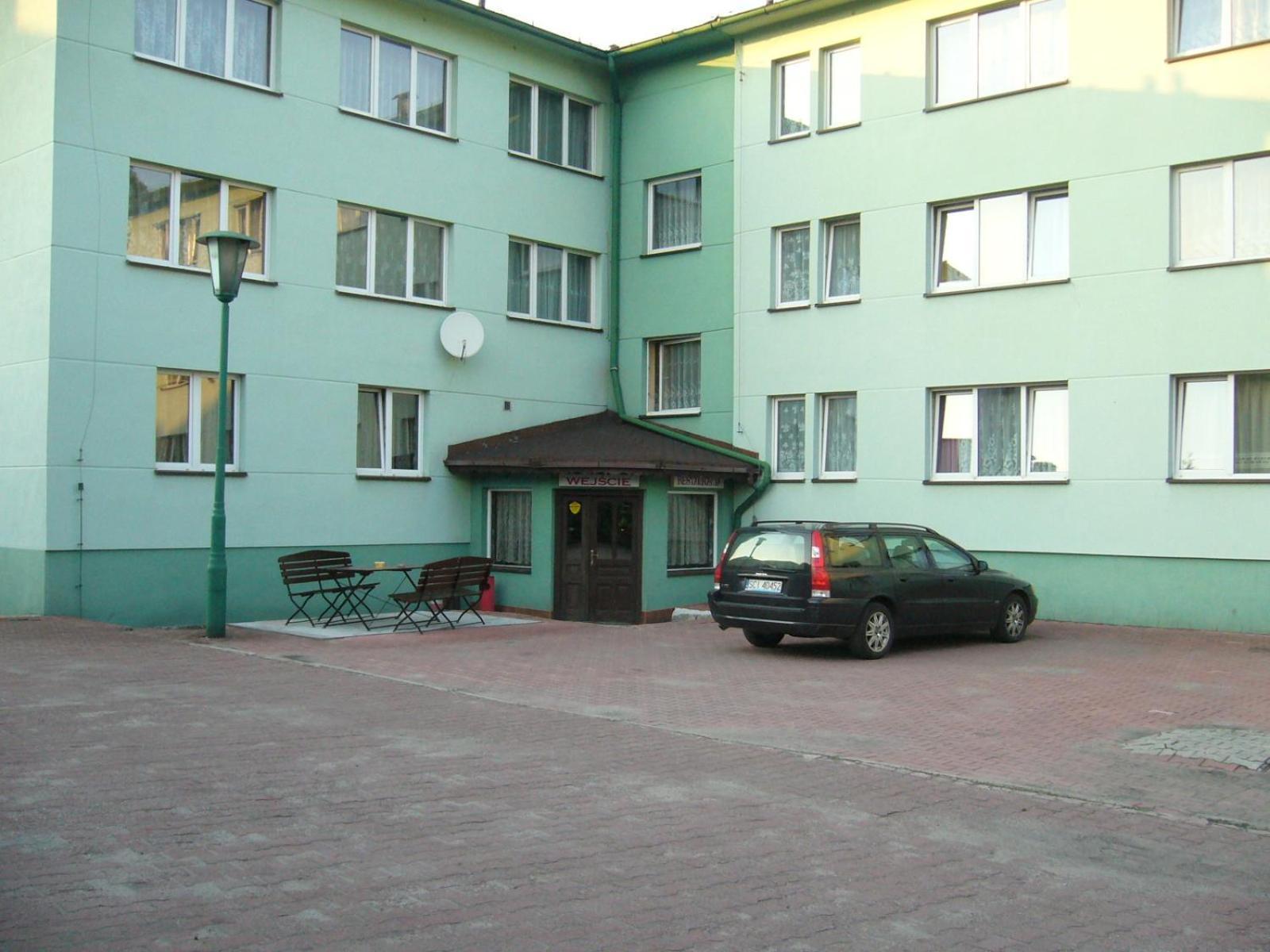 Karet Obiekt Hotelowy Skoczów Екстериор снимка