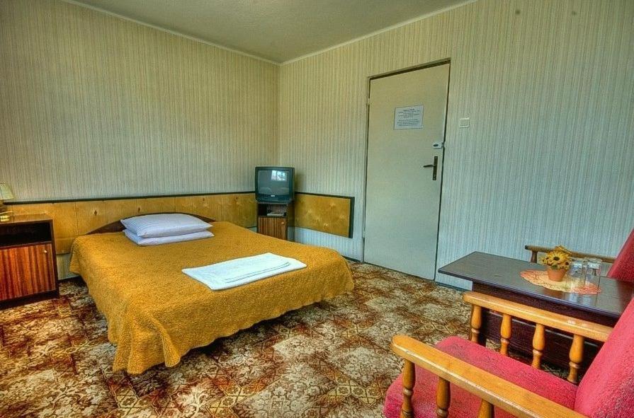 Karet Obiekt Hotelowy Skoczów Стая снимка